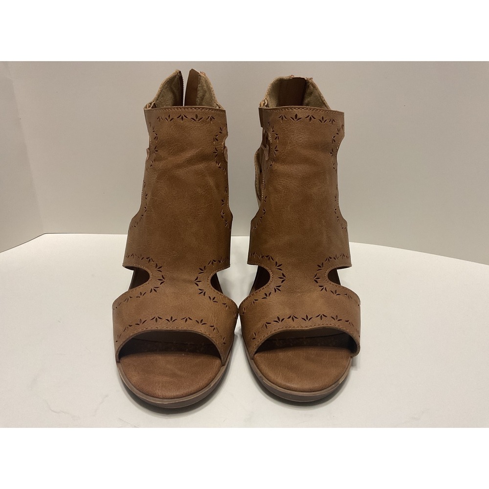 Jellypop‎ Coral Brown Perforated Block Heel Cutout Sandals Womens 8M J15Z9SM977
